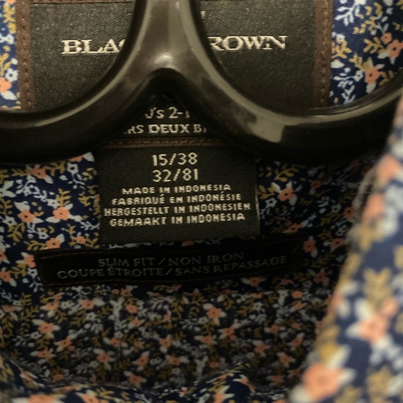 Dress Shirt, Collar size 15, Fits Medium - Picture 2 of 4